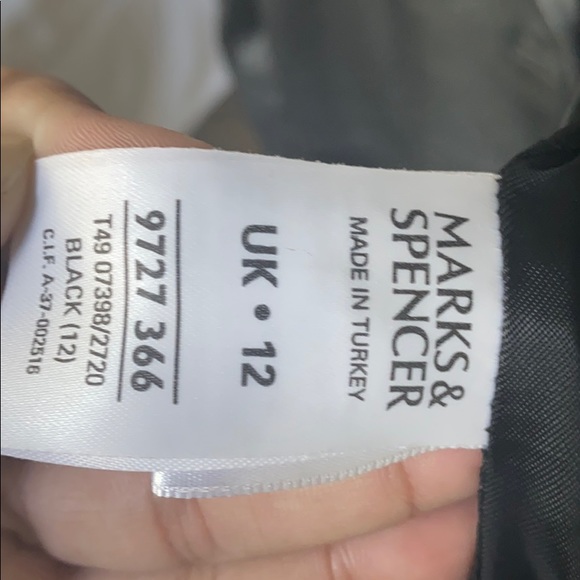 NEW MARK & SPENCER ALL LEATHER COAT! - Picture 5 of 5